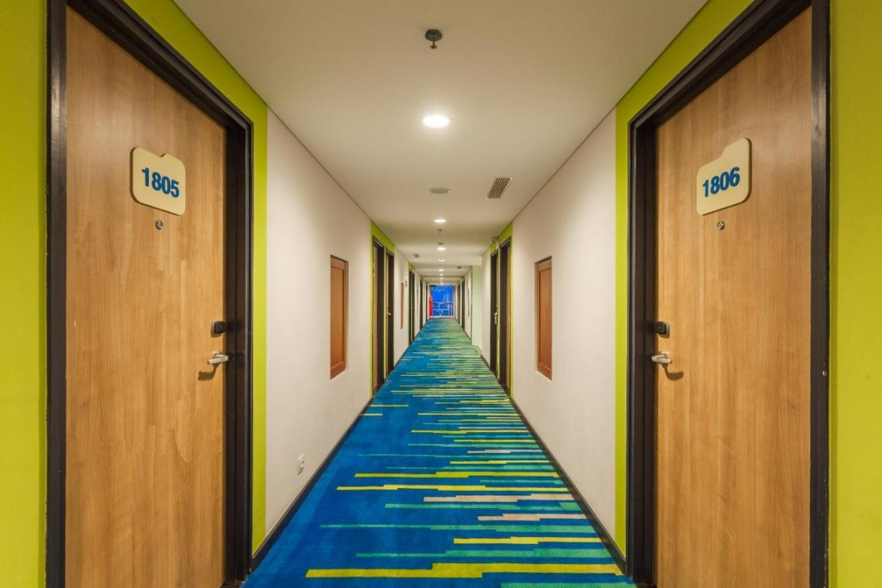 Deka Hotel Surabaya Hr Muhammad Exterior photo